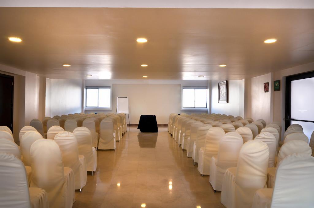 Imperio De Angeles Executive Leon Poliforum Экстерьер фото
